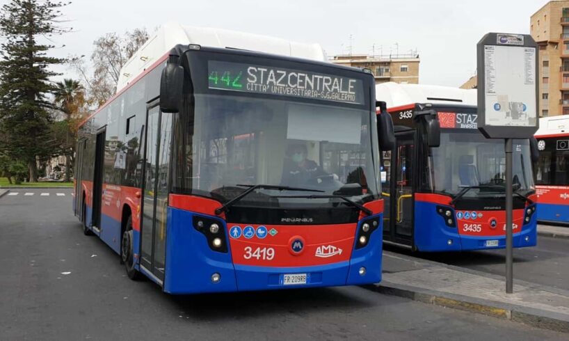 Catania, aggredisce l’autista del bus a Catania: 64enne denunciato