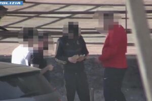 Adrano, il reggente del clan pianificava una strage per vendicare la morte del figlio