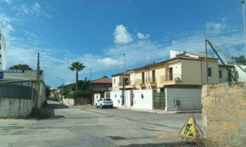 Vittoria, ritrovato il ragazzo sequestrato: ma restano i misteri sulla liberazione.