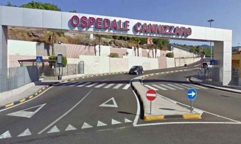 Tragedia domestica a Mascali: muore cadendo dal balcone mentre pulisce i vetri