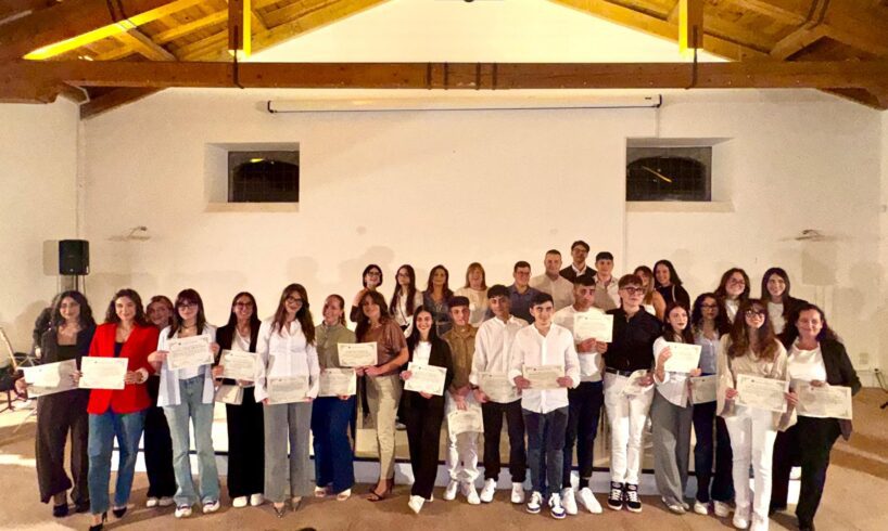 Bronte, premiati al Castello Nelson i diplomati con 100 e lode: "Siete il nostro futuro"