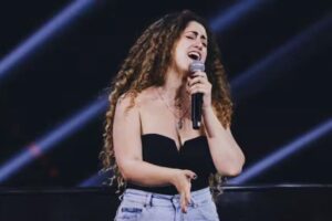 X Factor 2025, Delia Buglisi conquista la Sicilia: il tifo di Paternò e Catania per la sua stella