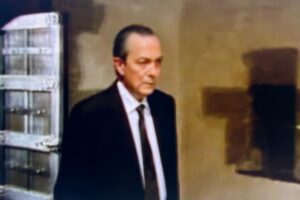 Addio a Tano Cariddi, il boss che abitava la Torre Normanna. Il ricordo de "La Piovra" e il set perduto di Paternò