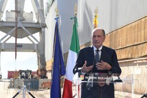 Varato a Palermo il "Costanza I di Sicilia": il nuovo traghetto della Regione collegherà le isole