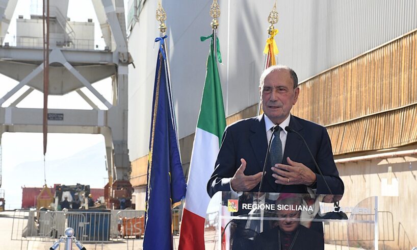 Varato a Palermo il "Costanza I di Sicilia": il nuovo traghetto della Regione collegherà le isole