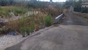 Paternò, cantieri fantasma: a Scala Vecchia solo degrado e abbandono. La denuncia di ‘Andiamo Avanti’