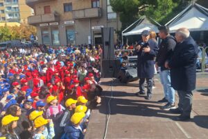 Bronte, successo per “La Scuola alla Sagra”: migliaia di studenti alla scoperta del pistacchio