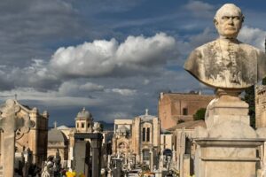 Il Seme e l'Altare: quando la terra ricorda la vita eterna