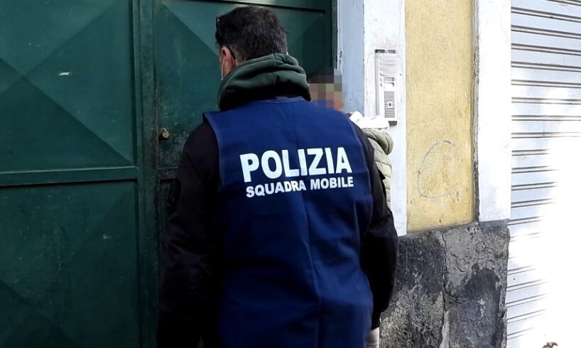 Catania, furto in appartamento del centro: i due ladri bloccati con 10mila euro di gioielli