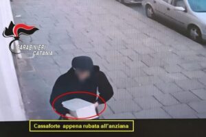 Giarre, truffa a una 95enne sventata dai Carabinieri: due giovani arrestati