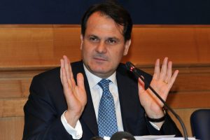 Palermo, inchiesta appalti: oggi l'interrogatorio di Saverio Romano. Domani è il turno di Cuffaro