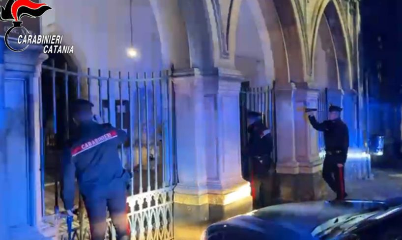 Aci Catena, furto al cimitero di Aci Catena: due indagati, uno in carcere (VIDEO)