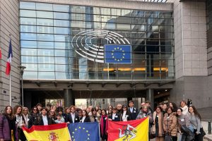 Biancavilla, studenti del “S. G. Bosco-Sturzo” in visita a Bruxelles per il progetto Erasmus+: un viaggio nel cuore delle istituzioni europee (VIDEO)
