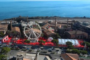 Catania, la rinascita dopo la ferita: Christmas Town si prepara a illuminare le Ciminiere