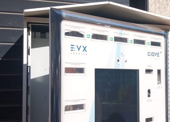 Paternò, doppio assalto ai distributori di sigarette: bottino per i ladri dello scooter