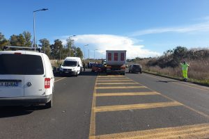 Belpasso, scontro tra auto e camion sulla SS 192: ferito trasportato all'ospedale San Marco