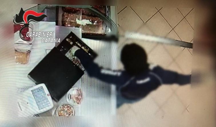 Paternò, 2 arresti per le rapine ai negozi: indagini smascherano il modus operandi (VIDEO)