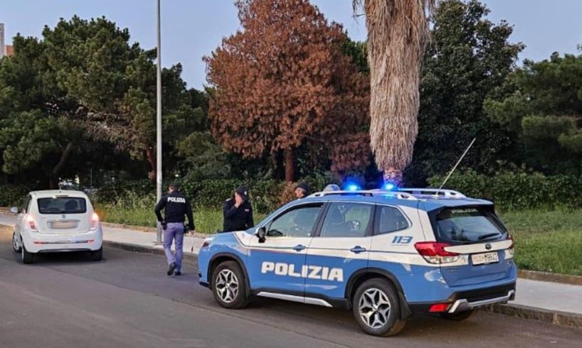 Paternò, la Polizia presidia la città per le feste: identificate 120 persone, auto sequestrate