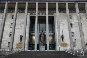 Catania, processo corsi di formazione: prescrizione per tutti. La Procura aveva chiesto 14 anni per i due principali imputati