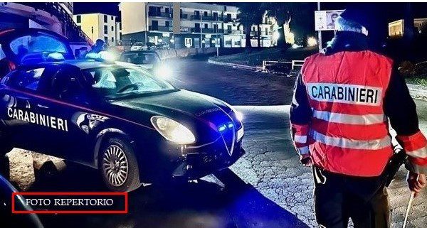 Paternò, nel bagagliaio del Suv una mazza da baseball in ferro: denunciato 24enne