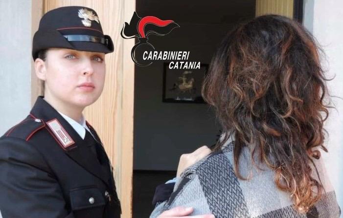 Grammichele, arrestato 28enne per violenze domestiche: aggredisce ex compagna e suocero con un vetro