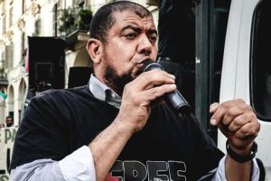 Imam di Torino trattenuto nel CPR di Caltanissetta torna libero dopo la sentenza. Meloni: "Decisione incomprensibile"