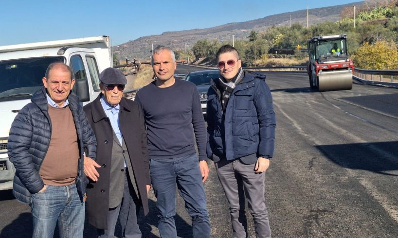 Bronte, lavori SS 284 al 75%: apertura in primavera. Sopralluogo del sindaco