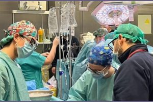 Catania, donatore stimato dalla comunità salva quattro vite: al Policlinico Rodolico prelevati cuore, fegato e reni