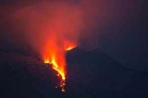 L'Etna ha il suo "freno" naturale: scoperto il segnale sismico che preannuncia l'arresto delle colate laterali