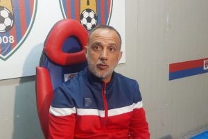 Paternò Calcio, si dimette mister Peppe Mascara: la società "sorpresa e amareggiata"