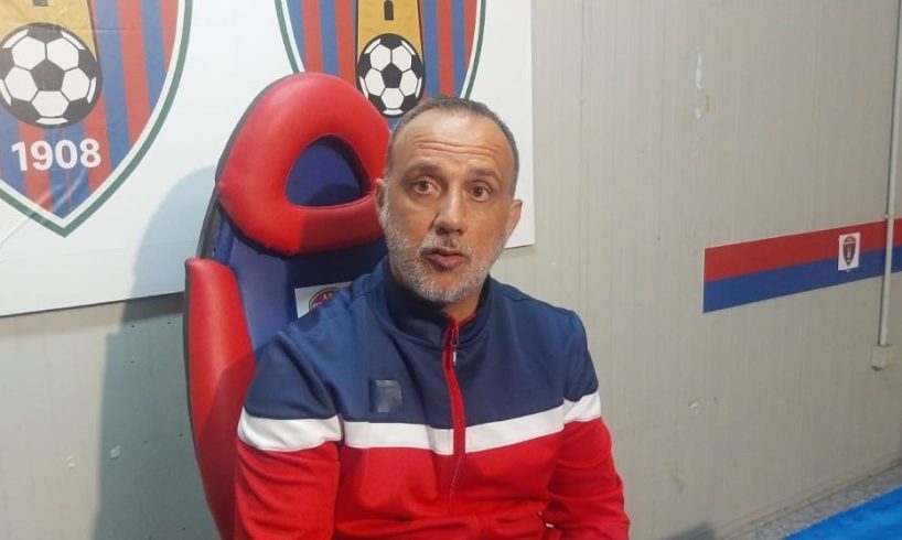 Paternò Calcio, si dimette mister Peppe Mascara: la società "sorpresa e amareggiata"