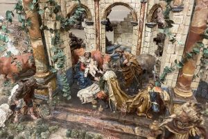 Il presepe resiste al Natale commerciale: la Sicilia tra i distretti della tradizione artigianale italiana