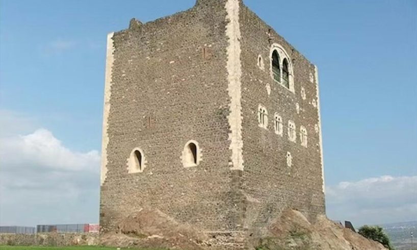 Paternò, la Torre Normanna abbandonata: tra feste improvvisate e gestione fantasma