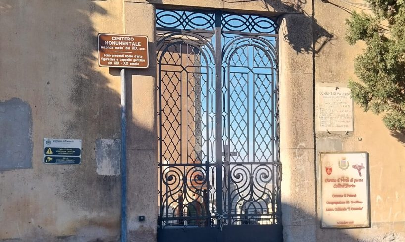 Paternó, caos per i cancelli chiusi al cimitero monumentale