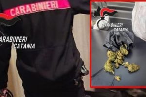 Biancavilla, il nascondiglio nel tubo di scarico: a casa di un 19enne oltre 50 grammi di marijuana
