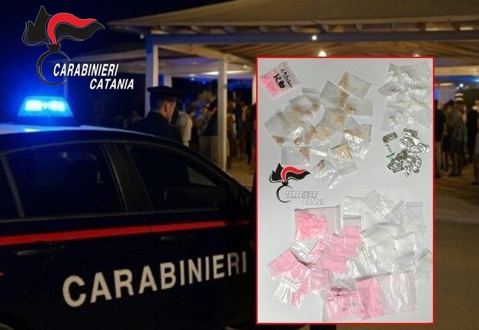 Catania, droga nel locale notturno: due giovani donne arrestate con quasi 150 grammi di sostanze