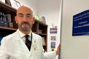 Catania, l’infettivologo Bassetti smorza allarmismi su decesso influenzale: "L'influenza non è banale, serve prevenzione efficace"