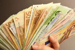 Adrano, maxi-truffa finanziaria: le trappole che il risparmiatore deve riconoscere