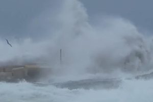Ciclone Harry in Sicilia, 200 evacuati nel versante orientale. Allerta massima della Protezione Civile