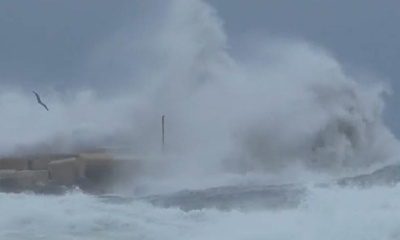 Ciclone Harry in Sicilia, 200 evacuati nel versante orientale. Allerta massima della Protezione Civile