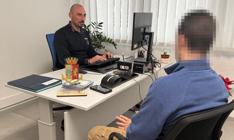 Catania: padre armato di bastone e taglierino arrestato mentre minaccia il figlio 18enne