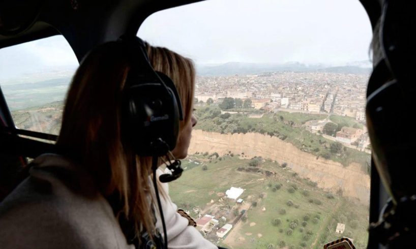 Meloni in Sicilia: "Dl in arrivo per i danni del maltempo". Al sindaco di NIscemi: “Governo agirà velocemente”