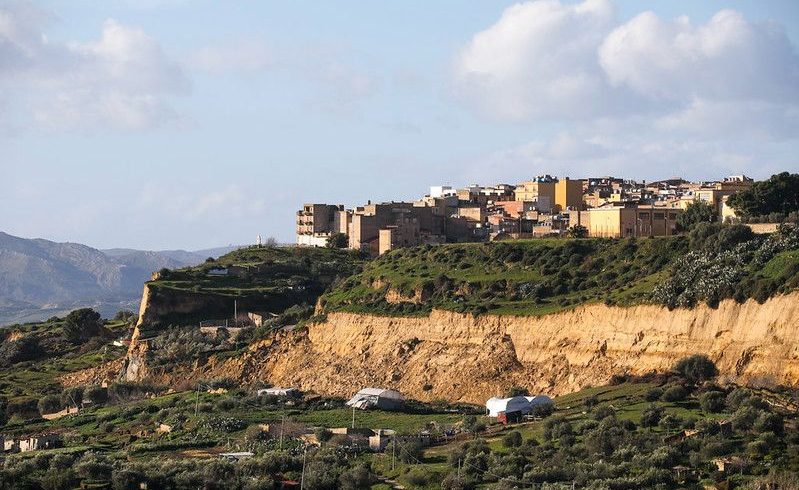 Frana di Niscemi, il sindaco: "Il disastro non è colpa della natura, l'uomo ha responsabilità"