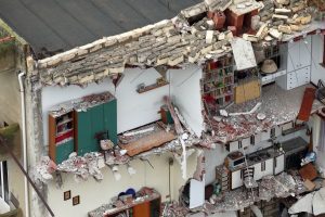Niscemi, l'addio al focolare: la storia dell'architetto nella casa "simbolo" della frana