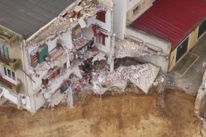 Niscemi, la collina scende verso Gela: case a rischio crollo nella fascia interdetta