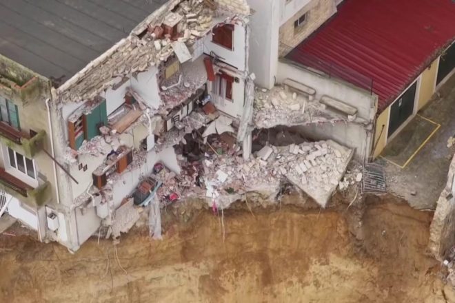 Niscemi, la collina scende verso Gela: case a rischio crollo nella fascia interdetta