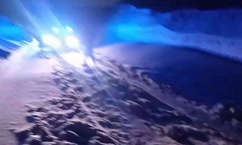 Etna, bufera di neve blocca cinque automobilisti sulla SP 92: soccorsi in nottata dalla Guardia di Finanza (VIDEO)