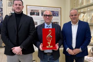 Sanremo 2026, svelati i premi realizzati dalla maison Affidato: tradizione orafa e musica italiana si incontrano