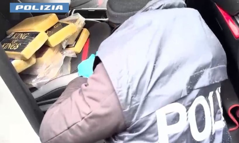 Catania, maxi sequestro di cocaina: 44 chili nascosti in un'auto. 31enne arrestato dopo fuga spericolata (VIDEO)