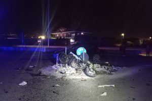 Belpasso, tragico schianto sulla SS121: morto un giovane centauro di 26 anni, due feriti